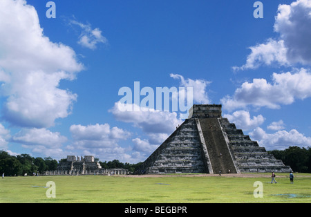 Tempio di Kukulkan, El Castillio, Chichen Itza, Yucatan, Messico Foto Stock