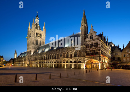 Nightshot del panno sale in Grote Markt. Foto Stock