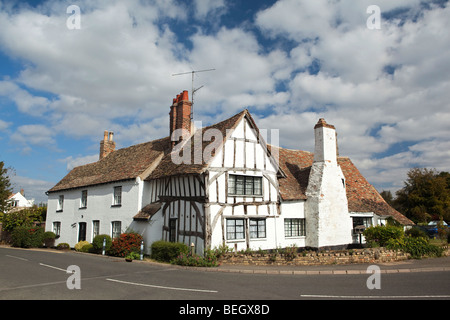 Inghilterra, Cambridgeshire, Huntingdon, Houghton village casa più antica struttura di legno ex George and Dragon Inn Foto Stock