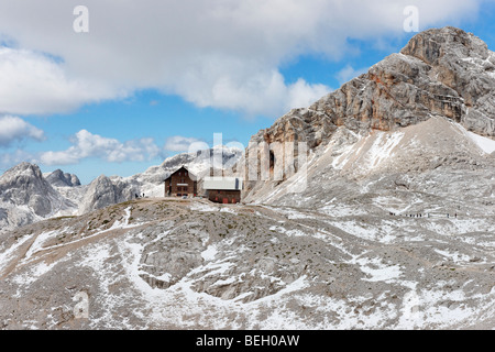 Dom Planika nelle Alpi Giulie, Slovenia. Foto Stock