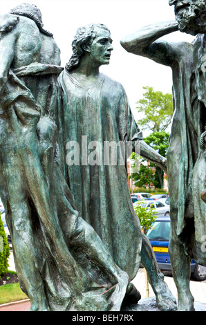 Calais, i borghesi di Calais, statua di Rodin davanti al Municipio Foto Stock