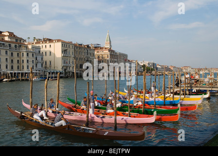 Venezia Italia si prepara per la Regata prima settimana di settembre. 2009 2000 HOMER SYKES Foto Stock
