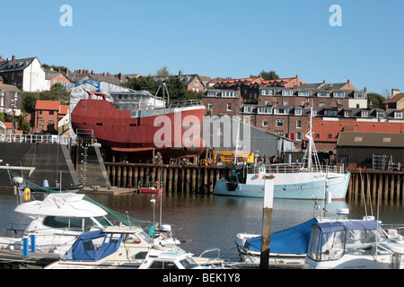 Trawler in costruzione a Parkol Cantiere Marine Eskside Wharf Whitby North Yorkshire, Inghilterra Foto Stock