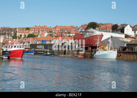 Trawler in costruzione a Parkol Cantiere Marine Eskside Wharf Whitby North Yorkshire, Inghilterra Foto Stock