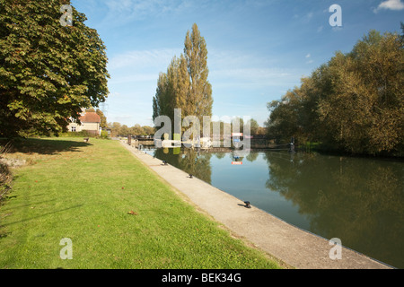 Serratura Northmoor sul Tamigi in Oxfordshire, Regno Unito Foto Stock