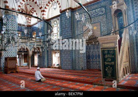 Moschea Yeni Cami Meydani Istanbul Turchia Foto Stock