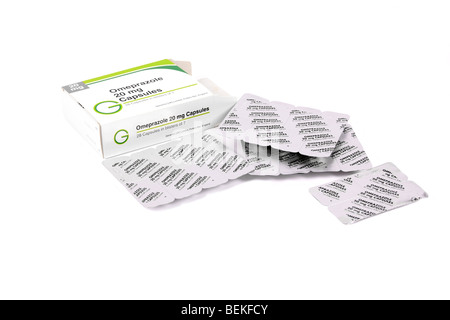 Casella e confezioni blister di omeprazolo Gastro-Resistant capsule impiegate per il trattamento di ulcere Foto Stock