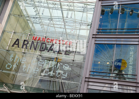 La Manchester Arndale Centre, il principale centro per lo shopping a Manchester in Inghilterra, Regno Unito Foto Stock