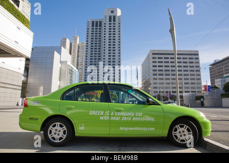 Green Honda i veicoli a gas naturale (NGV) parcheggiata al Moscone Center di San Francisco durante il Forum di carbonio America evento nel 2008. Foto Stock