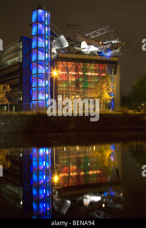 Museo della Tecnologia con C-47 Skytrain candy bombardiere, Berlino, Germania Foto Stock