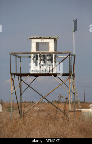 Osservazione delle Nazioni Unite post 133 nella SBA zona di buffer nel verde della linea che divide il nord e il sud di cipro Foto Stock