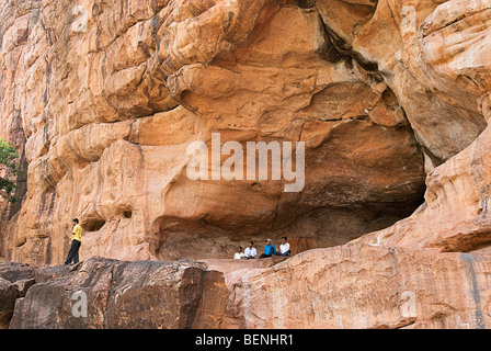 Badami Fort che è famosa per la sua grotta templi costruiti verso la fine del VI secolo D.C. da Pulekeshi ho Badami Karnataka India Foto Stock