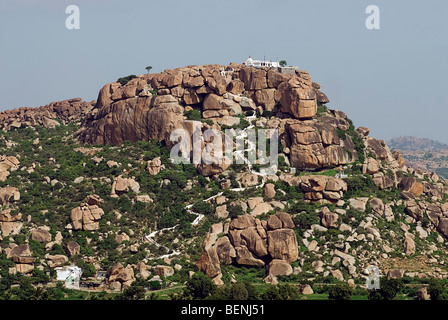 Anjaneya Yantrodhara Tempio (tempio delle scimmie) sulla sommità della collina Anjeyanadri in Hampi Karnataka India Foto Stock