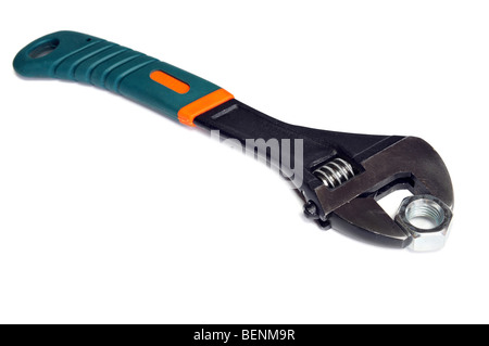 Chiave a vite con dado su sfondo bianco Foto Stock