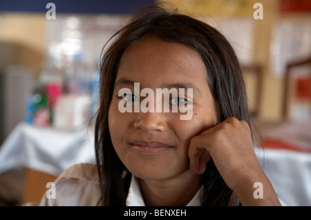 Cambogia Sen Sok scuola primaria. Anlon Knang, una zona di reinsediamento al di fuori di Phnom Penh Foto Stock