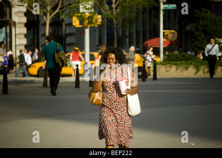 I fumatori in Union Square Park a New York Foto Stock