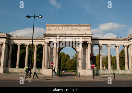 Hyde Park o schermo grande Entrata a sud est entrata a Hyde Park a Hyde Park Corner London, SW1 Foto Stock