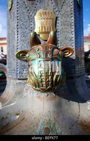 Zolnay Bull fontana di testa, Pecs - europeo città culturali dell'anno 2010 , Ungheria Foto Stock