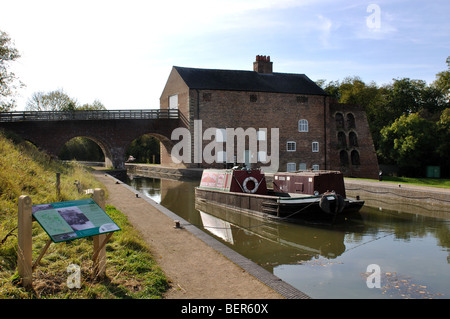 Il Ashby Canal a Moira Forno, Leicestershire, England, Regno Unito Foto Stock