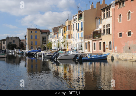 Il Quay e del porto al "Piccola Venezia" la Venise Provençale, nella città di Martigues nel sud della Francia. Foto Stock