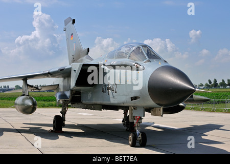 Cockpit del tedesco jet da combattimento aereo Tornado PA200 all'airshow a KOKSIJDE, Belgio Foto Stock