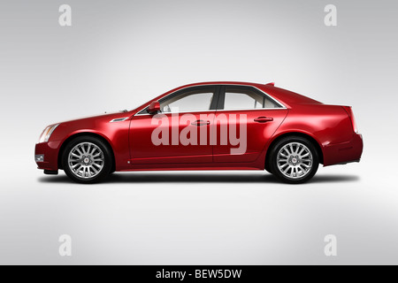 2010 Cadillac CTS collezione Premium in rosso - Driver Profilo laterale Foto Stock