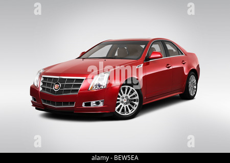 2010 Cadillac CTS collezione Premium in rosso - Vista anteriore angolare Foto Stock