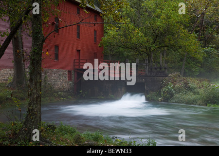 Vicolo Mulino a molla, Ozark National Scenic Riverways, Missouri Foto Stock