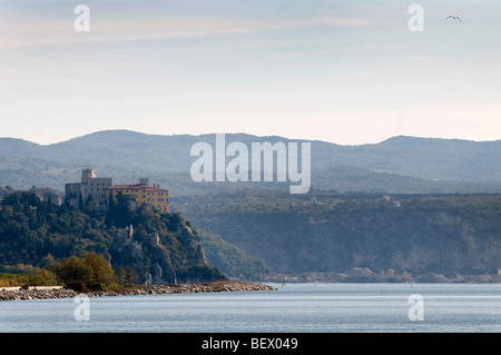 Il Castello di Duino a Trieste Foto Stock