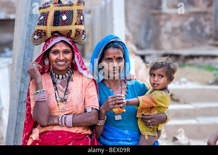 La vita di strada intorno a mandawa, Rajasthan, India. Foto Stock