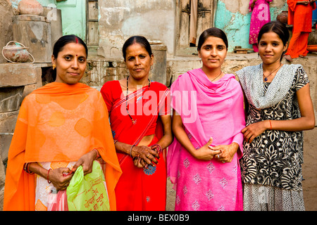 La vita di strada intorno a mandawa, Rajasthan, India. Foto Stock