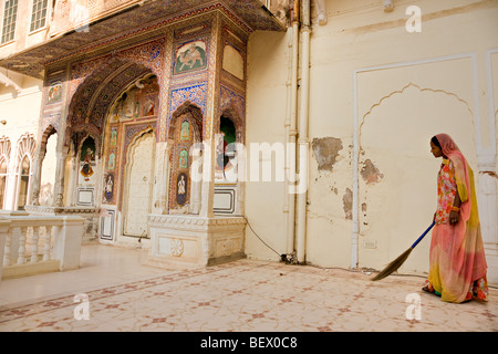 La vita di strada intorno a mandawa, Rajasthan, India. Foto Stock