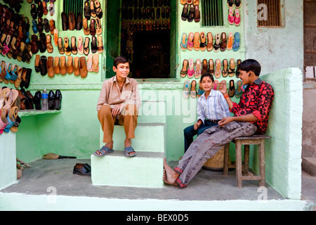 La vita di strada intorno a mandawa, Rajasthan, India. Foto Stock