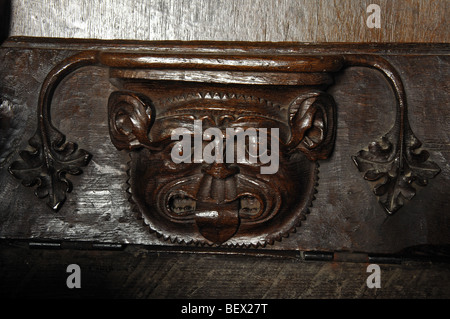 Misericord nella Basilica di Santa Maria Vergine Chiesa, Fairford, Gloucestershire, England, Regno Unito Foto Stock