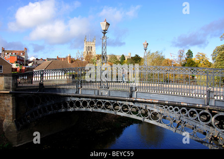 Tickford ponte sopra il fiume Ouzel, Newport Pagnell, Buckinghamshire, Inghilterra, Regno Unito Foto Stock