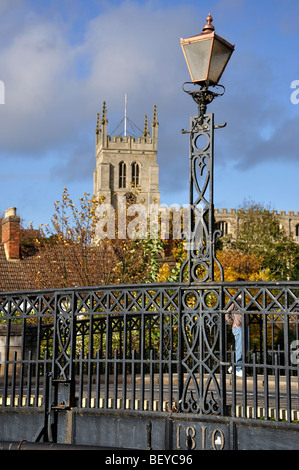 Tickford ponte sopra il fiume Ouzel, Newport Pagnell, Buckinghamshire, Inghilterra, Regno Unito Foto Stock