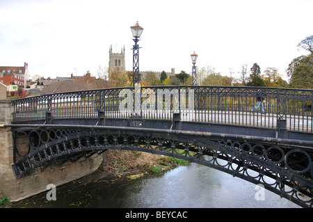 Tickford ponte sopra il fiume Ouzel, Newport Pagnell, Buckinghamshire, Inghilterra, Regno Unito Foto Stock