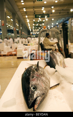 Mercato di Rungis nella periferia di Parigi è il più grande commercio all'ingrosso di carne, pesce e verdura nel mondo. Foto Stock