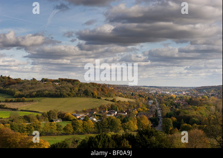 Chilterns paesaggio rurale vista da ovest Wycombe hill verso High Wycombe Buckinghamshire REGNO UNITO Foto Stock