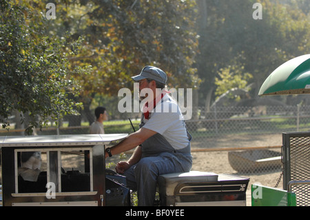 Ferrovia a Irvine Park in arancione, CA, USA offre escursioni a cavallo alle famiglie. Foto Stock