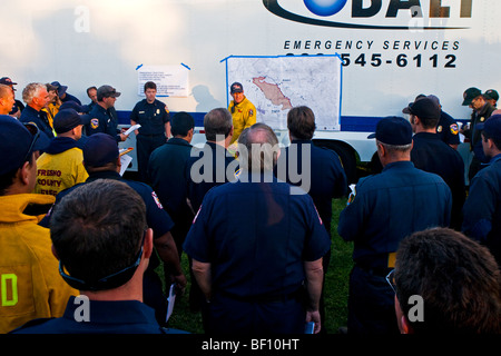 Wildland vigili del fuoco presso la California Gloria wildfire nella contea di Monterey. CALFIRE / CDF Foto Stock