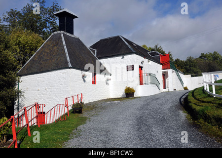 Edradour single malt whisky distillery, vicino Pitlochry, Perthshire, Scotland, Regno Unito. Foto Stock