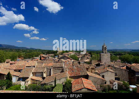 Panoramica del villaggio di Cucuron Foto Stock