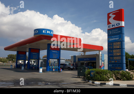 Eko Hellenic Petroleum stazione di benzina nella repubblica di cipro Foto Stock