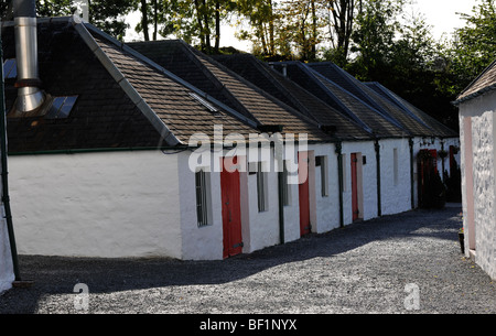 Edradour single malt whisky distillery, vicino Pitlochry, Perthshire, Scotland, Regno Unito. Foto Stock