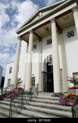 Città di Aberystwyth, Galles. Il portico a Aberystwyth del Municipio. Foto Stock