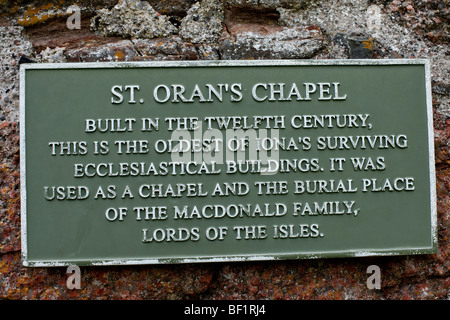 Interno di San orano la cappella. Parte di Iona Abbey sull'Isola di Iona, Scozia Foto Stock