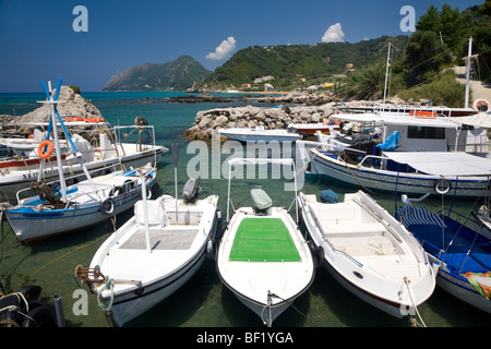 Piccolo porto a Pelekas, Corfu (Corfù), Grecia Foto Stock