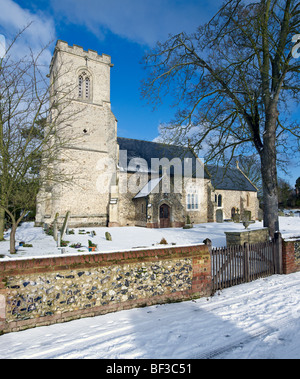 Chiesa di tutti i Santi Willian il Villaggio sotto la neve Foto Stock