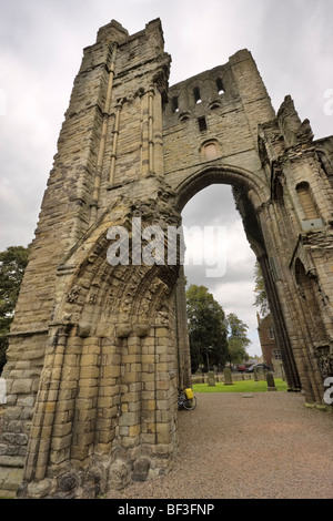 Rovine del West Tower di Kelso Abbey Church, Scozia Foto Stock